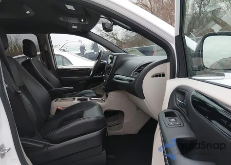 2018 Dodge Grand Caravan Sxt from USA, damaged, VIN 2C4RDGCG2JR191750